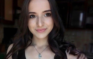 Успела выбежать: друзья рассказали историю девушки, которая потеряла семью после взрыва дома в Киеве