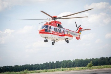 Для преодоления последствий наводнения в Карпатах привлекли шесть вертолетов МВД