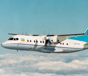 СЕТАМ выставил на продажу самолет АН-140 за 22 миллиона. ФОТО
