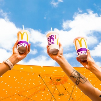 За экологию: украинская сеть McDonald's полностью отказывается от пластиковых стаканчиков