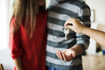 Продавать и арендовать квартиры исключительно через риэлторов требует новый законопроект