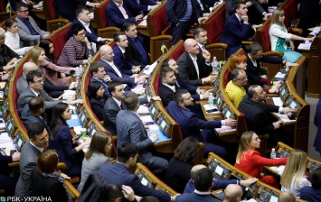 В Украине повысили штрафы за игнорирование депутатских запросов в 35 раз