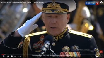 На параде в России засветился экс-замкомандующего ВМС ВСУ с украинскими орденами