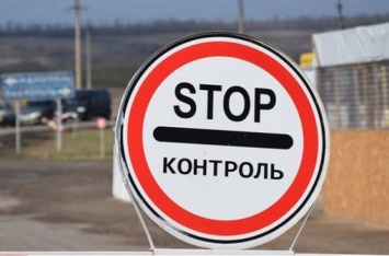 "ДНРовцы" закрывают линию разграничения: людей не пускают ни в Украину, ни обратно