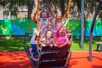 Два года назад в Днепре был открыт первый в Украине Инклюзивный детский парк - Голик