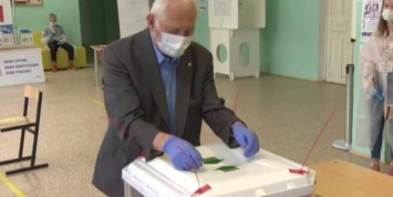 "Россияне должны получать качественную и доступную медпомощь": Рошаль принял участие в голосовании