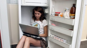 Как украинцам комфортно работать дома в жару: полезные советы
