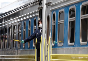 "Укрзализныця" с 30 июня восстанавливает движение пригородных поездов в Волынской и Ривненской областях