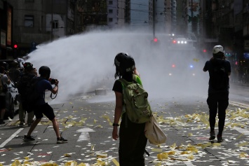 В Гонконге десятки задержанных на акциях продемократических сил