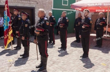 Казаки в Мелитополе собрались патрулировать улицы, в полиции уже ответили (фото)