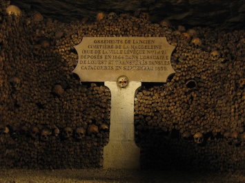 На месте предполагаемого захоронения Людовика XVI найдены человеческие останки