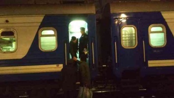 Железнодорожники сходят с ума, предлагая жителям Павлоградщины, за 1368 грн, доезжать Азовского моря
