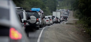 «Километровые пробки»: днепрян предупредили о долгой дороге к морю