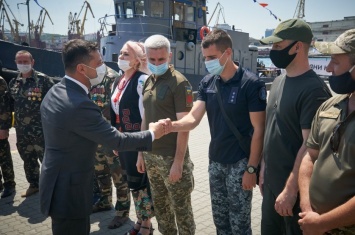 Зеленский пообещал помочь с решением проблем ветеранов Одесской области