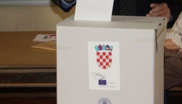 Выборы в парламент Хорватии: партия премьера пока в лидерах