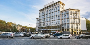 "Аккордбанк" претендует на покупку столичного отеля "Днепр"