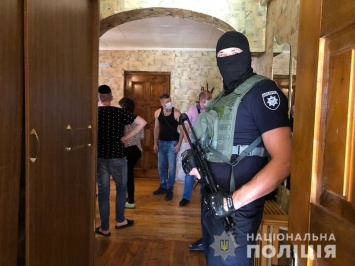 В Ивано-Франковской области в "реабилитационных центрах" незаконно удерживали 40 человек - полиция