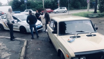 В Черновцах задержали нападавших, которые избили и похитили мужчину