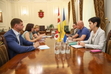 Мэр Одессы встретился с главой южного офиса Международного Комитета Красного Креста