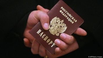 Комментарий: Российской оппозиции шьют дело о втором паспорте