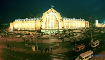 На вокзалах в Киеве установят системы для скрининга температуры лицо
