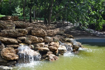 В парке Победы восстановили искусственный водопад