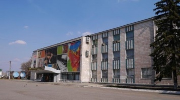 В Новомосковске закрыли дворец культуры "Металлург"