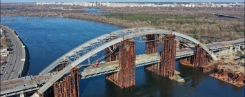 Подольский мост в Киеве: на строительстве пытались похитить 80 млн гривен