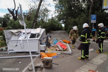 Полиция открыла уголовное производство по факту уничтожения шлагбаумов в курортной зоне Одессы