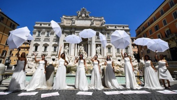 В Италии невесты устроили протестный флэшмоб (видео)