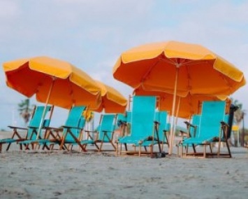 Минздрав рекомендует закрыть пляжи в 6 областях
