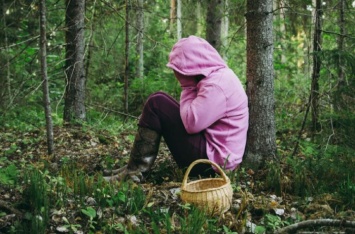 Эксперт назвал девять вещей, которые нельзя делать, если заблудился в лесу