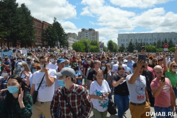 «Путина - в отставку!» В Хабаровске в защиту арестованного губернатора прошел самый массовый митинг в истории города (ФОТО, ВИДЕО)