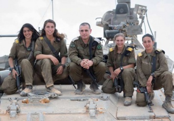 Израиль начинает призыв девушек в бронетанковые войска