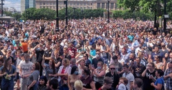 В России прошли многотысячные митинги против "вечного" Путина (ФОТО, ВИДЕО)