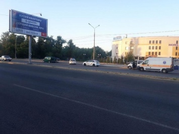 В Запорожье на Набережной магистрали около отеля Reikartz произошла авария с пострадавшими, - ФОТО