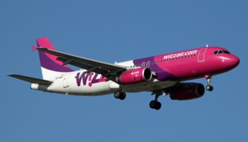 Wizz Air возобновляет полеты из Украины в Эмираты