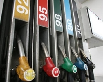Бензин на украинских заправках продолжит дорожать - эксперты