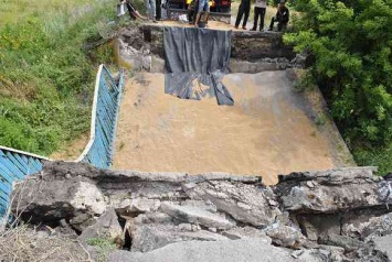 Богдановка общими силами отремонтирует рухнувший мост