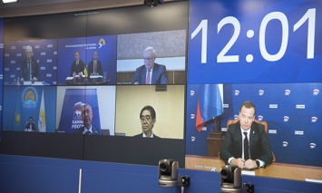Медведчук и Волошин приняли участие в международном круглом столе, посвященном безопасности в период пандемии