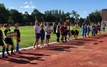 В Скадовске состоялось открытие всеукраинских соревнований по футболу