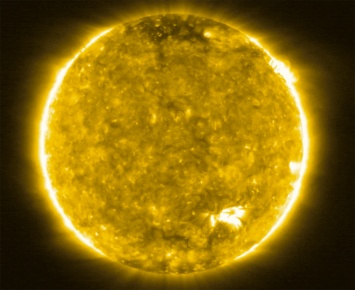 Фото дня: снимки Солнца с самого близкого расстояния