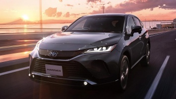 Очередь за кроссовером Toyota Harrier растянулась на полтора года