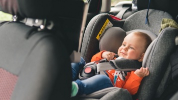 Ребенок в машине: инструкция по выбору автокресла