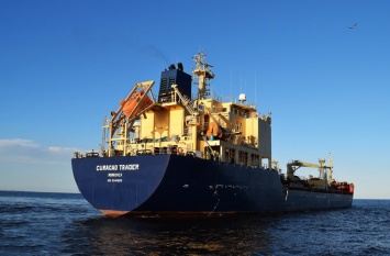 Пираты захватили 13 моряков с танкера с российско-украинским экипажем