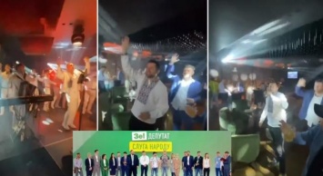 Вечеринка Арахамии и «слуг народа» в ночном клубе попала на видео
