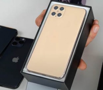 Известный блогер снял обзор поддельного iPhone 12 Pro