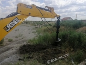 В Мелитополе сажать деревья будут новым способом (фото, видео)