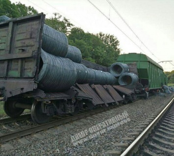 Под Днепром произошла масштабная авария на железной дороге
