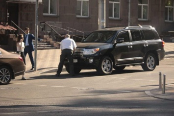 Авария с участием главы налоговой: в ГНС ответили, какой знак закреплен за Toyota Land Cruiser (документ)